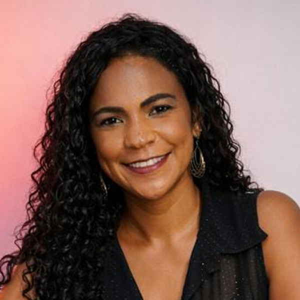 Retrato de Beatriz Pereira, professora do curso Plano de Trabalho com Impacto